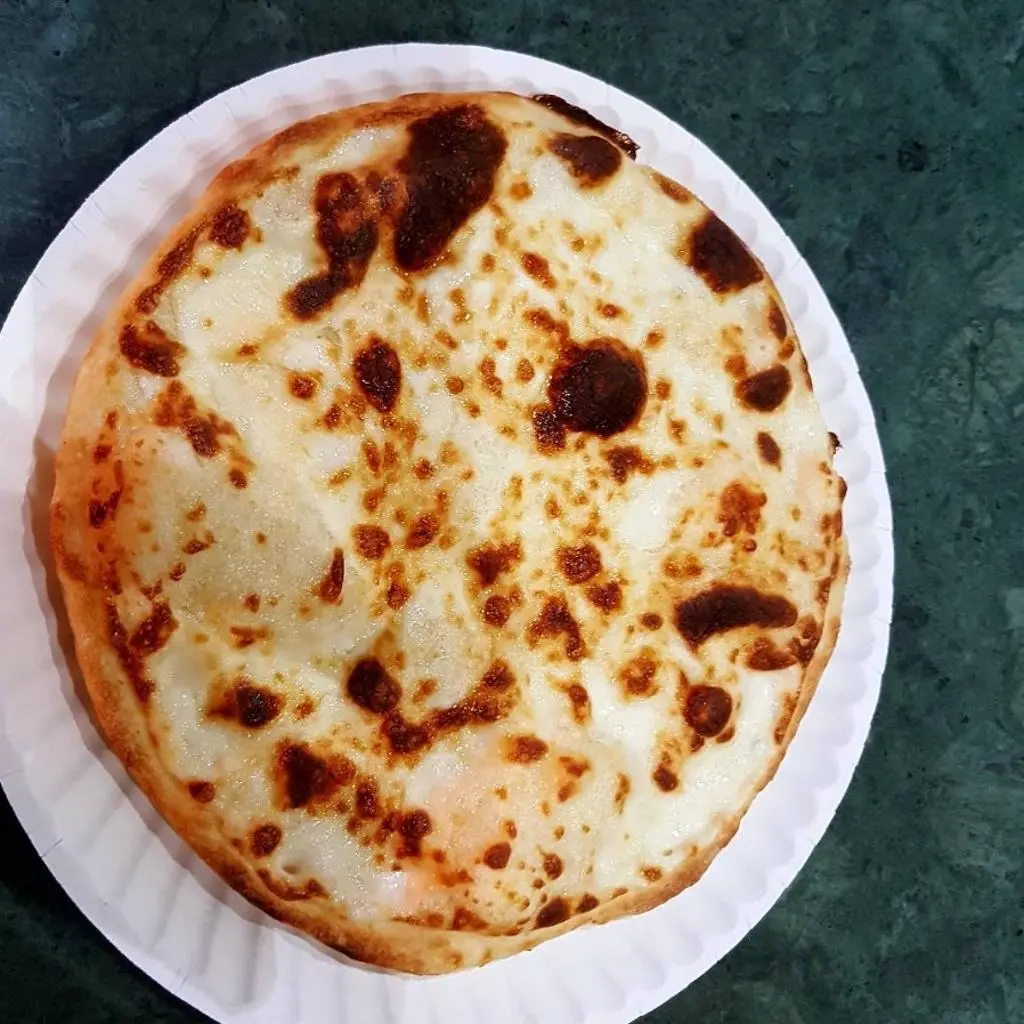 فطيرة لبنة بالجبن